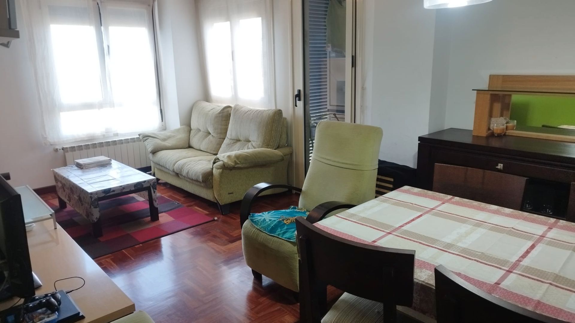 Living room of Flat for rent in Gijón   with Heating, Parquet flooring and Storage room