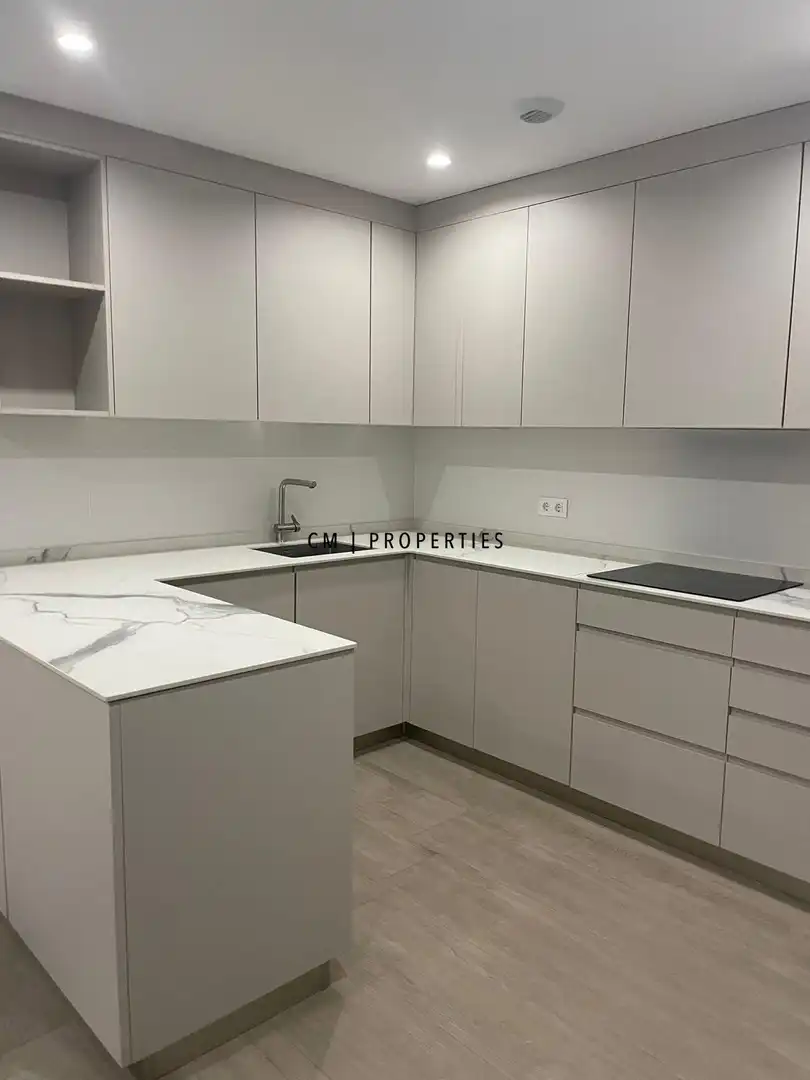 Cocina de Piso de alquiler en  Valencia Capital con Aire acondicionado, Calefacción y Trastero