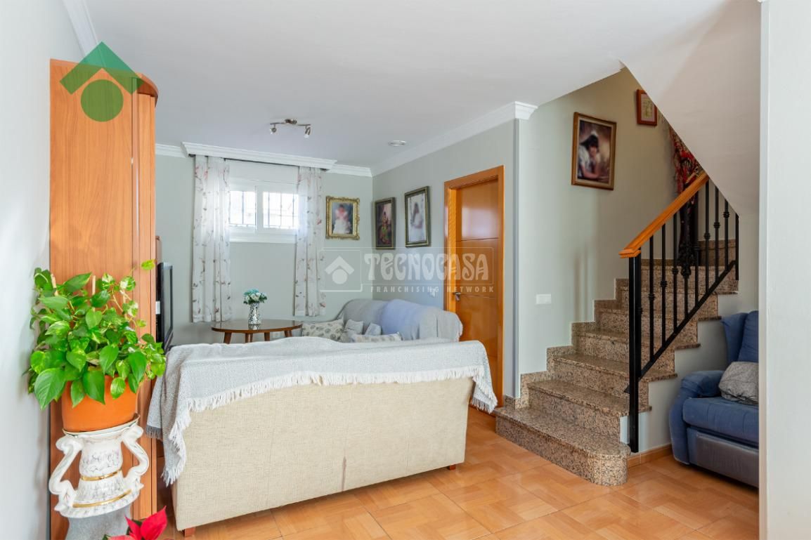 Casa adosada en venda en Vélez-Málaga amb Terrassa i Balcó