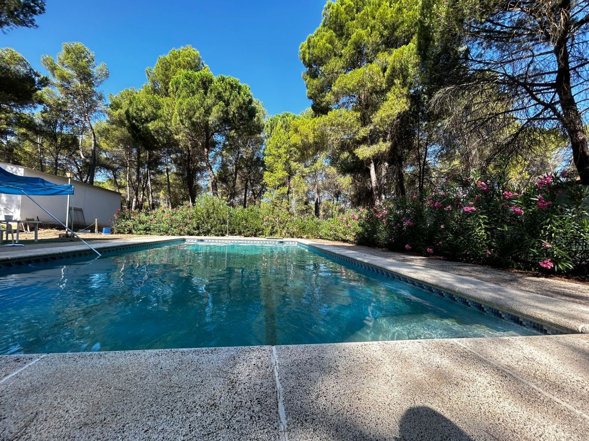 Swimming pool of House or chalet for sale in  Albacete Capital  with Air Conditioner and Storage room