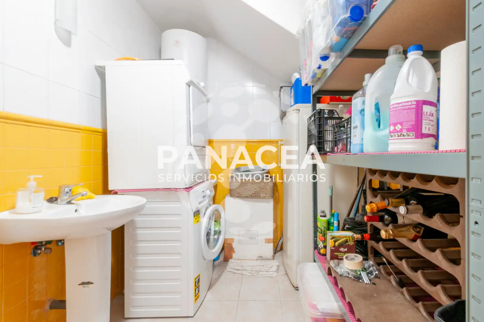 Casa adosada en venta en Albuñol con Jardín privado, Terraza y Amueblado