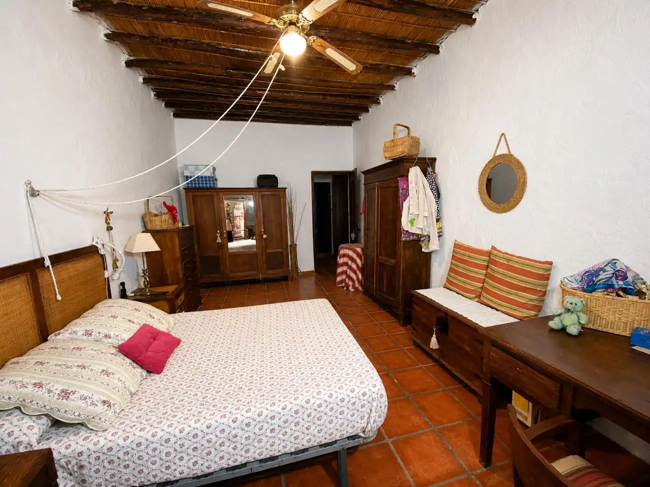 Dormitori de Finca rústica en venda en Guareña amb Jardí privat, Terrassa i Piscina
