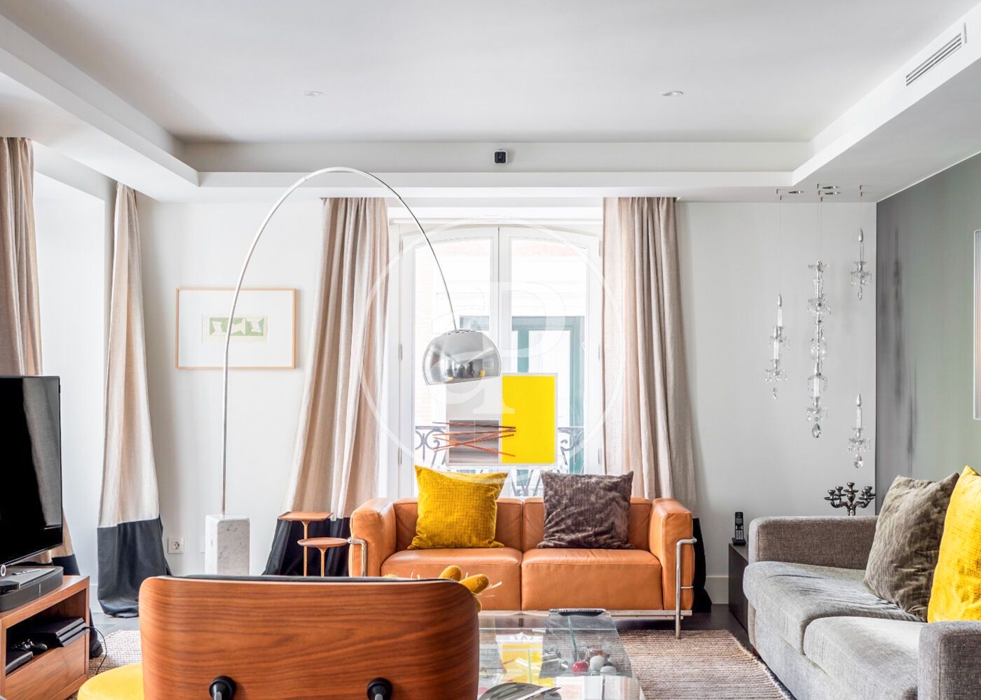 Sala d'estar de Pis de lloguer en  Madrid Capital amb Aire condicionat, Calefacció i Moblat