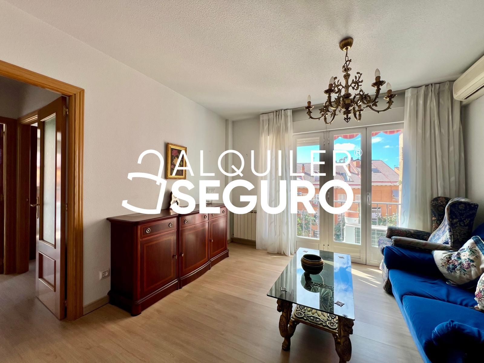 Living room of Flat to rent in San Sebastián de los Reyes  with Air Conditioner, Heating and Furnished