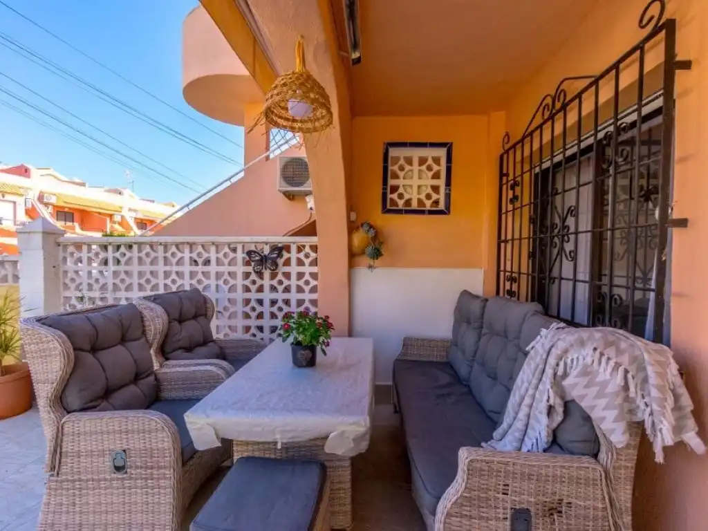 Apartment with garden for sale in Playa de los Locos, imagen 4
