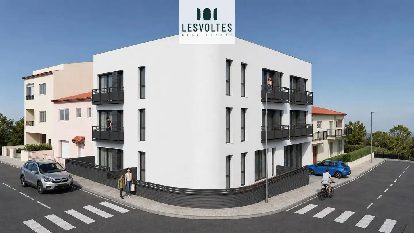Exterior view of Flat for sale in Palafrugell  with Air Conditioner, Parquet flooring and Balcony