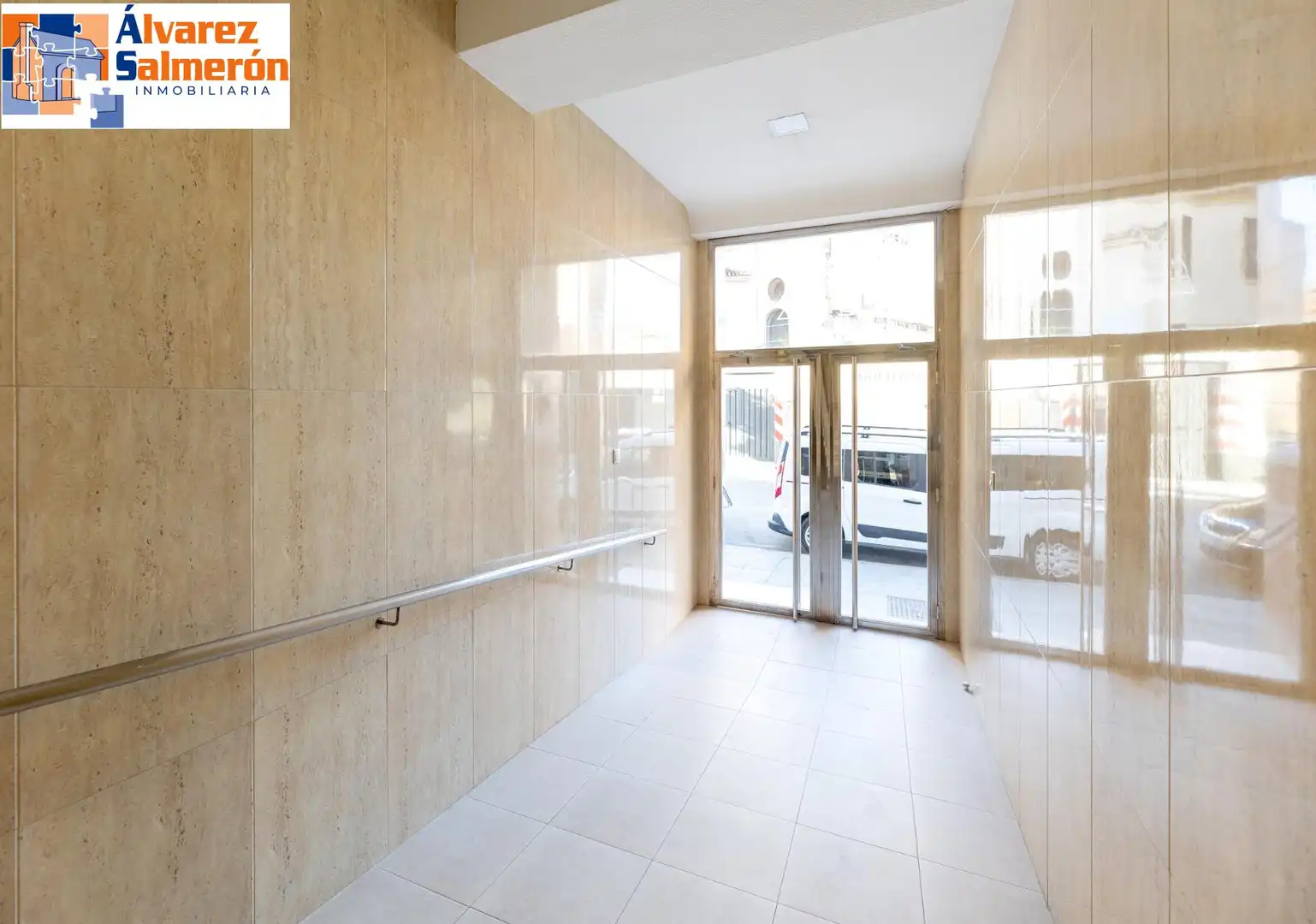 Piso con ascensor en venta en Ronda, imagen 3