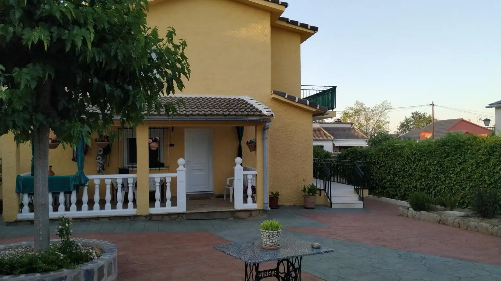 Vista exterior de Casa o chalet de alquiler en Chapinería con Aire acondicionado, Jardín privado y Trastero