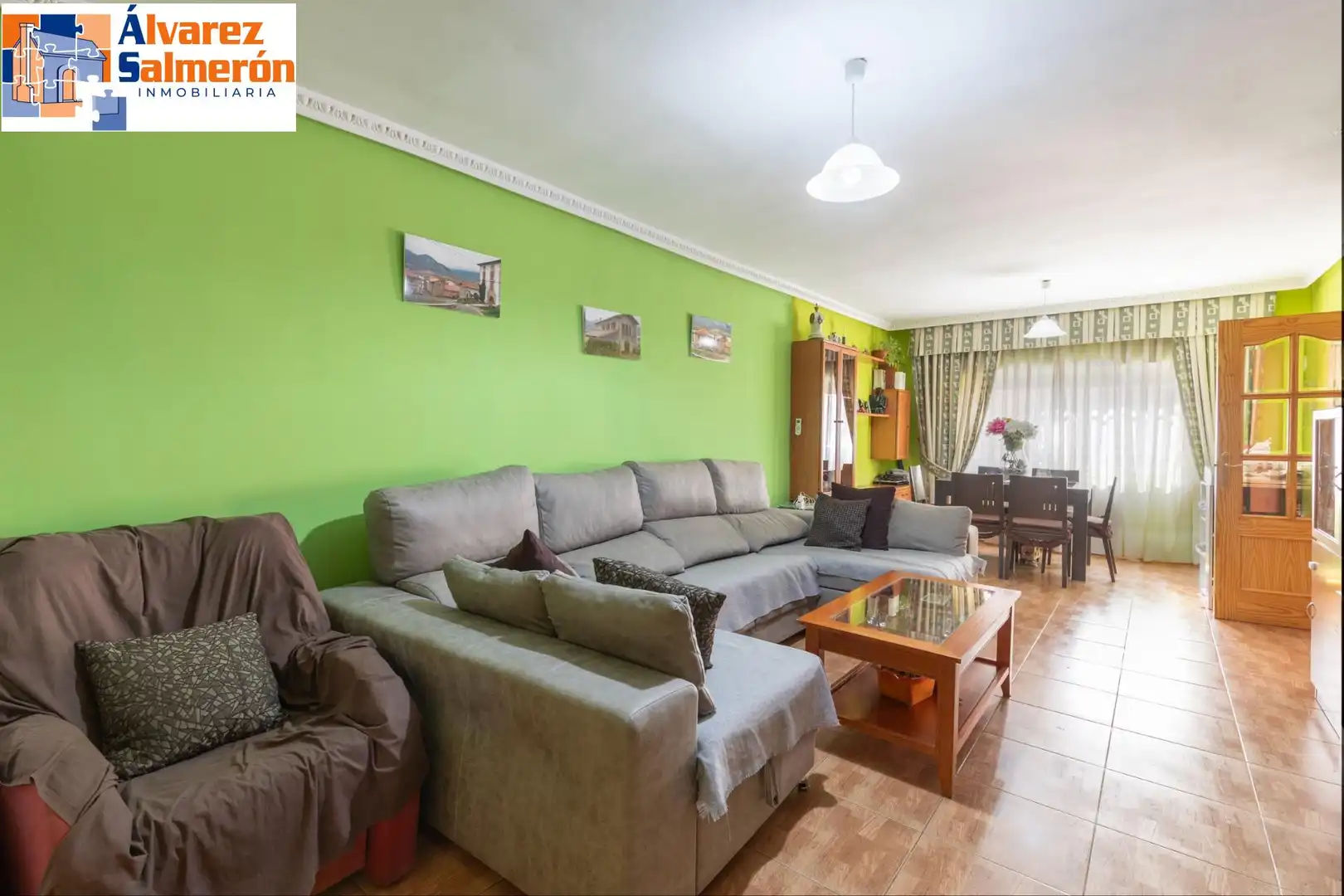 Sala de estar de Casa adosada en venta en Armilla con Aire acondicionado, Calefacción y Terraza