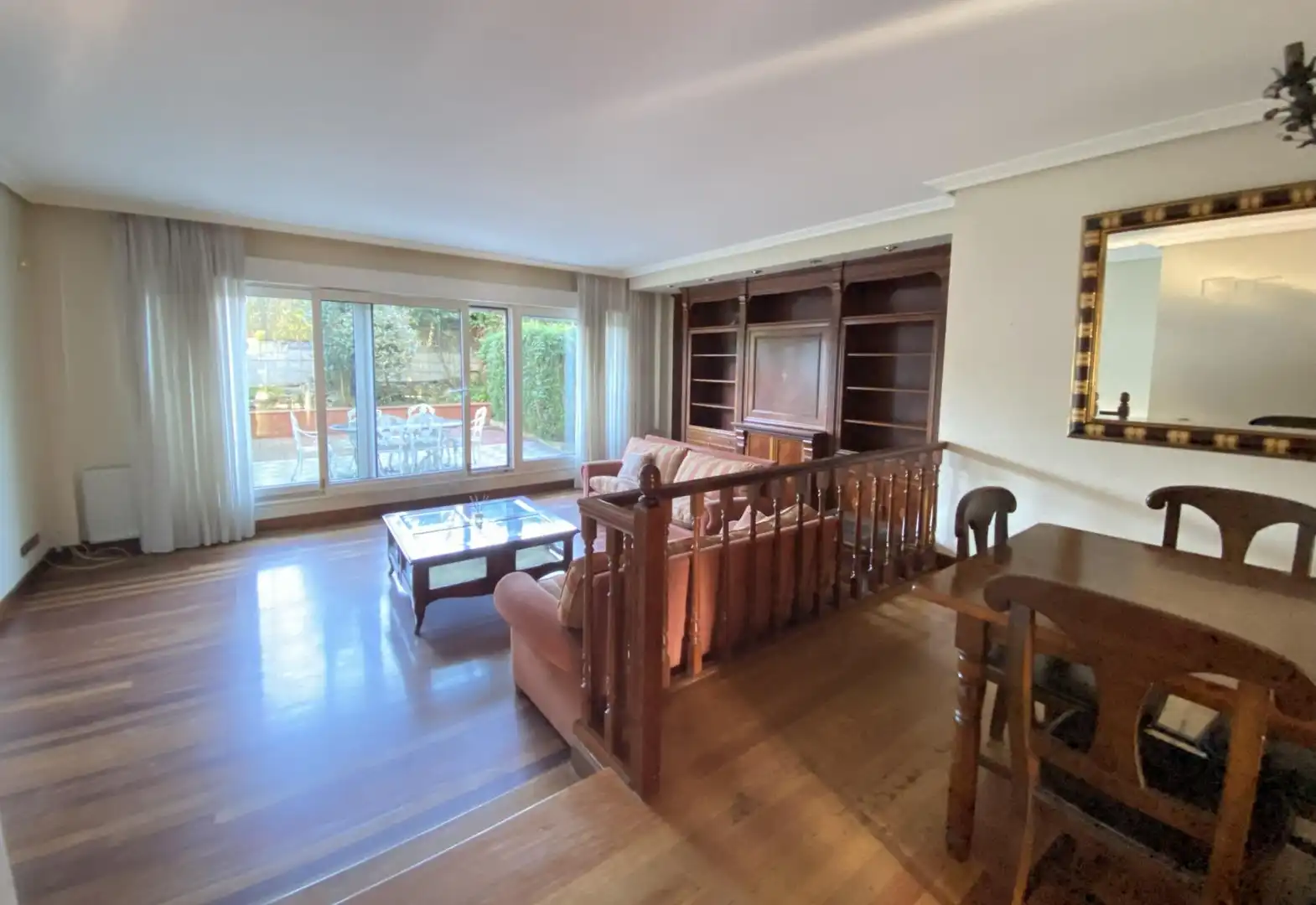 Sala de estar de Casa adosada en venta en Loiu con Calefacción, Jardín privado y Terraza