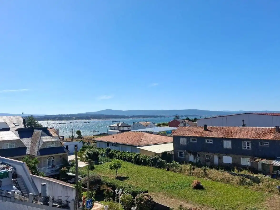 Wohnung zum Verkauf in A Illa de Arousa  mit Heizung, Abstellraum und Schwimmbad