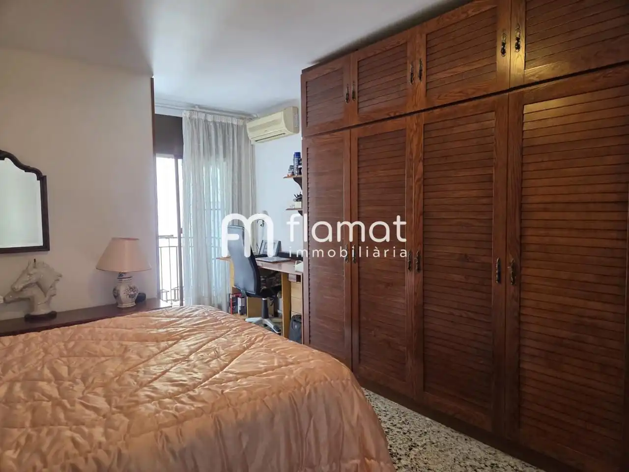 Bedroom of Duplexes for sale in Santa Coloma de Gramenet  with Air Conditioner, Terrace and Balcony