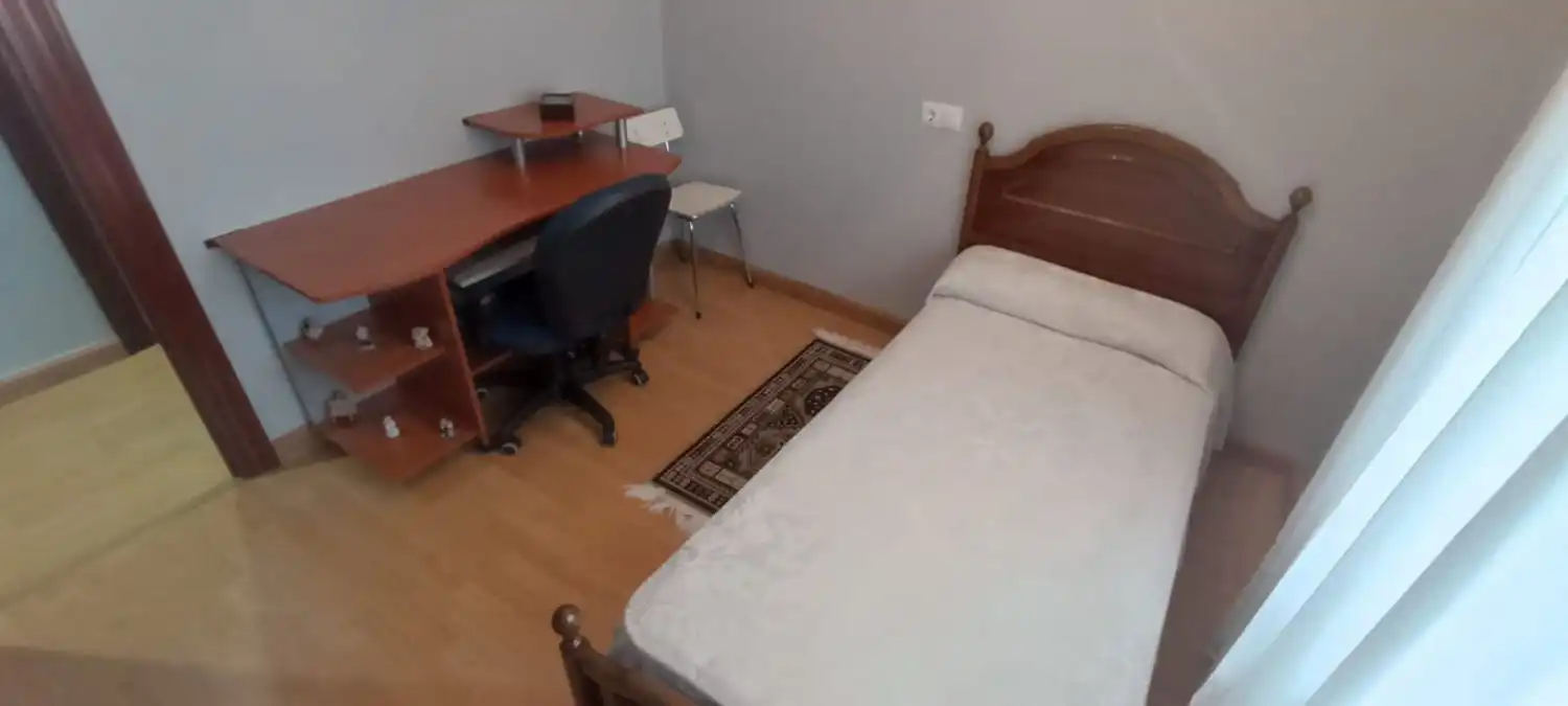 Habitación de Piso en venta en Gijón  con Calefacción