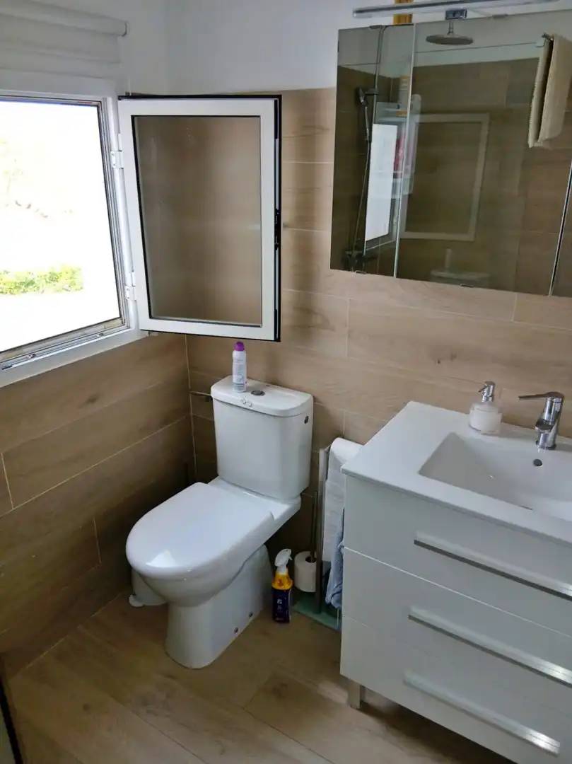 Baño de Casa o chalet de alquiler en Teulada con Aire acondicionado, Terraza y Trastero