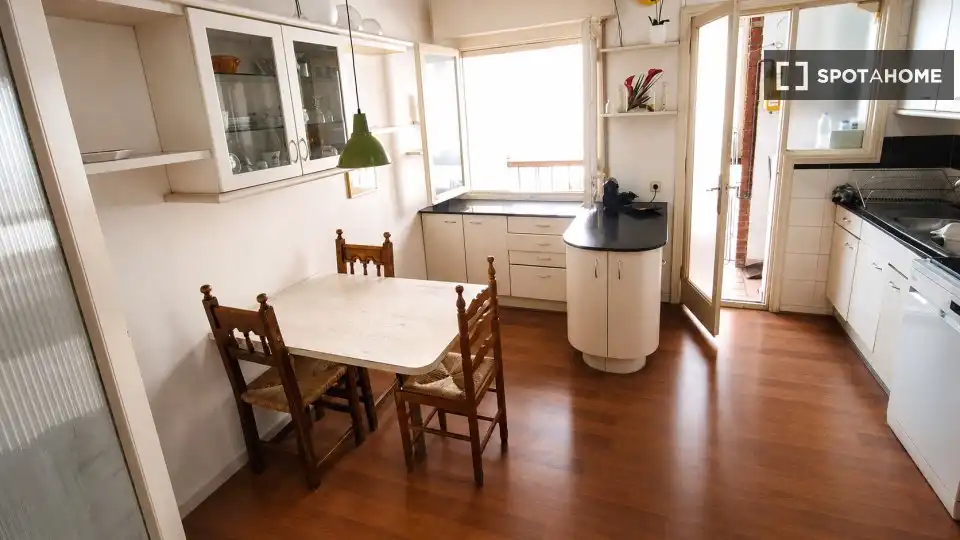 Flat with terrace to rent in Ciutat Vella, imagen 19