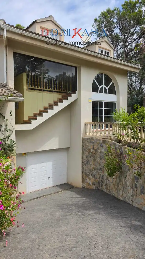 Vista exterior de Casa o chalet en venta en Tortosa con Terraza, Piscina y Amueblado