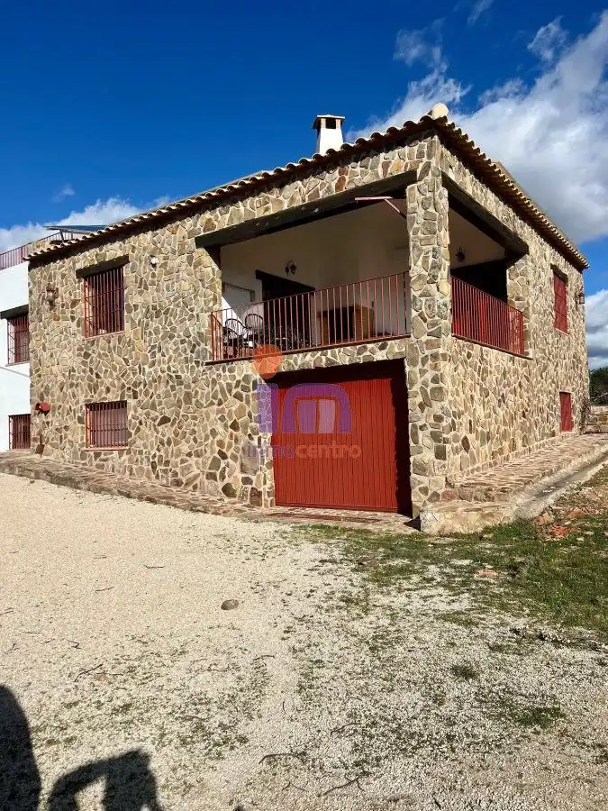 Local comercial en venda a Torre de Juan Abad