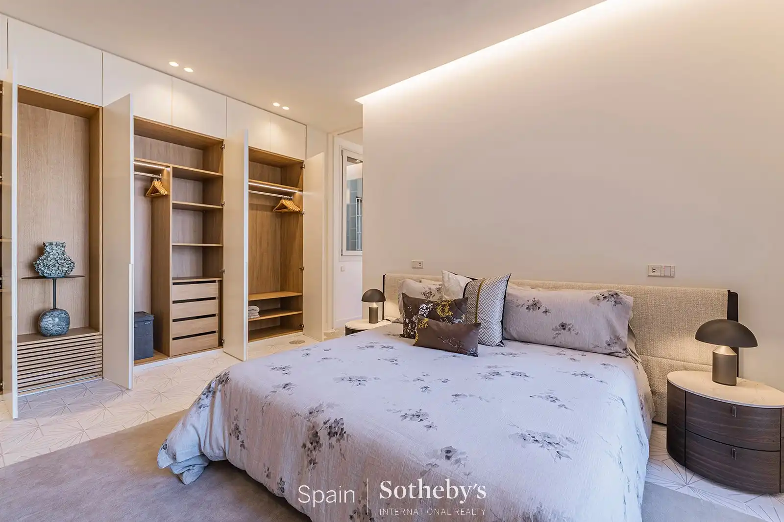 Appartement compact avec piscine à vendre à Eixample, imagen 19