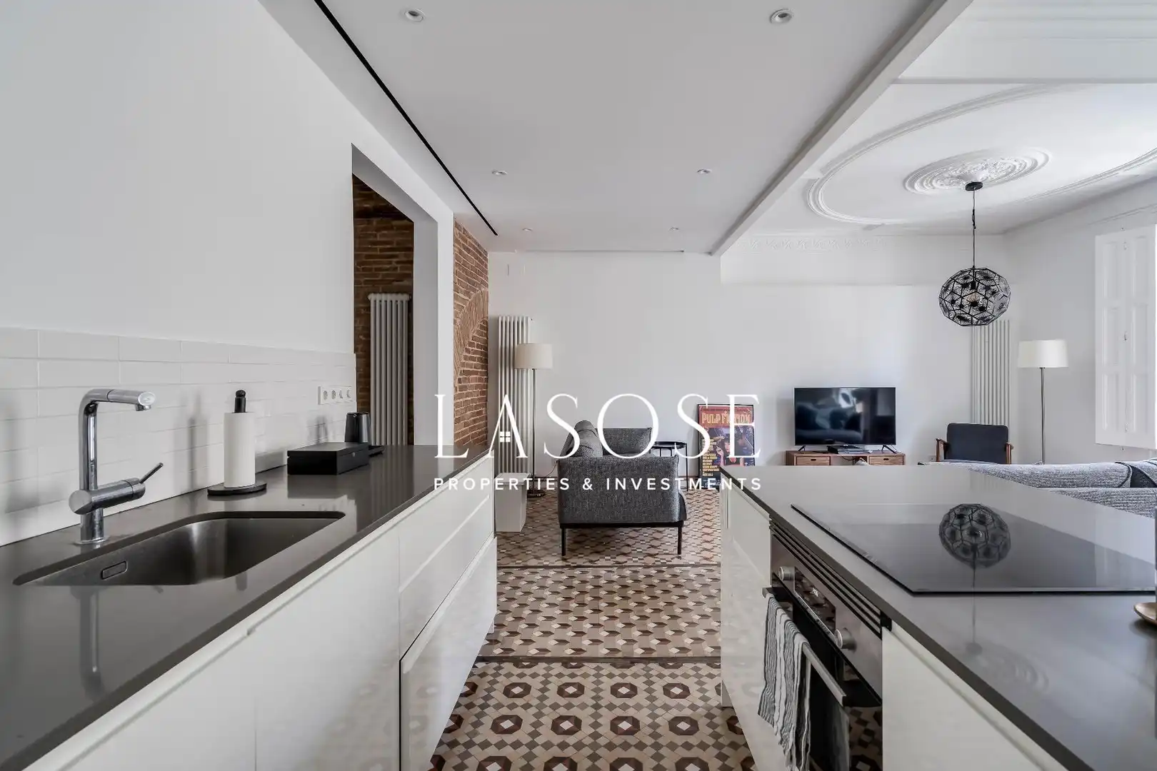 Flat with terrace for sale in Ronda de Sant Antoni, imagen 9