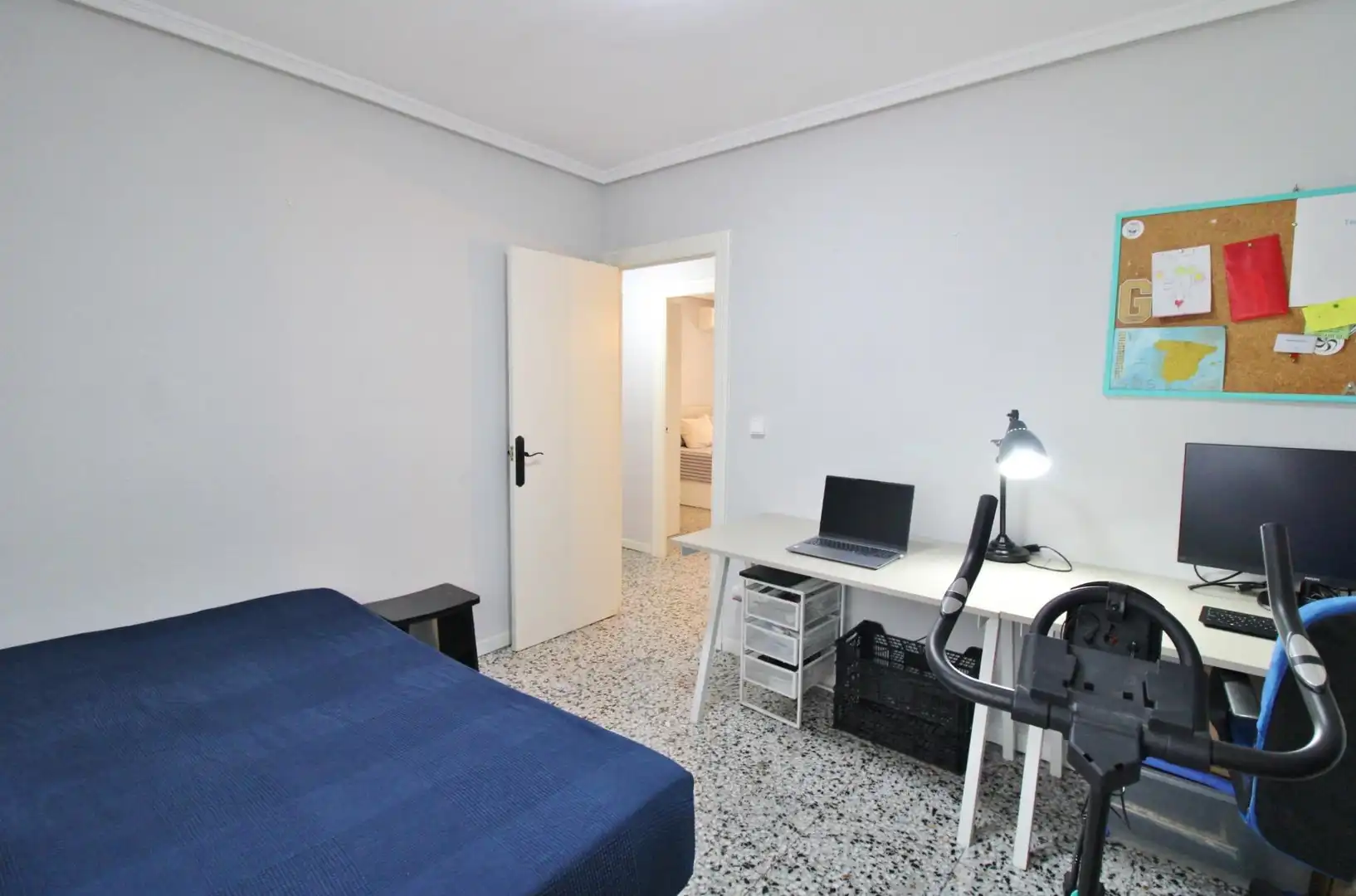 Habitación de Piso en venta en Alicante / Alacant con Aire acondicionado, Calefacción y Terraza