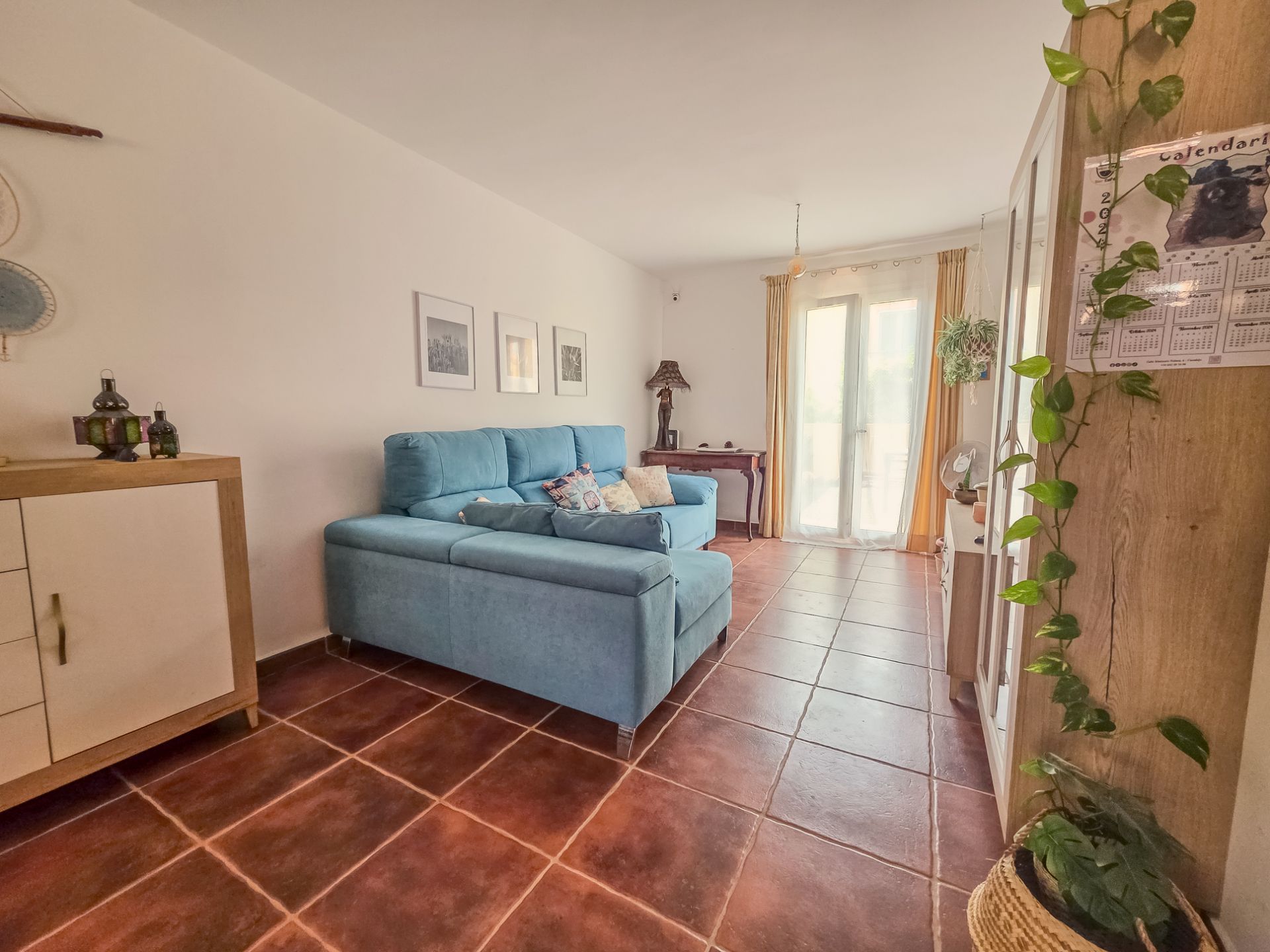 Sala d'estar de Casa adosada en venda en La Oliva amb Jardí privat, Terrassa i Moblat