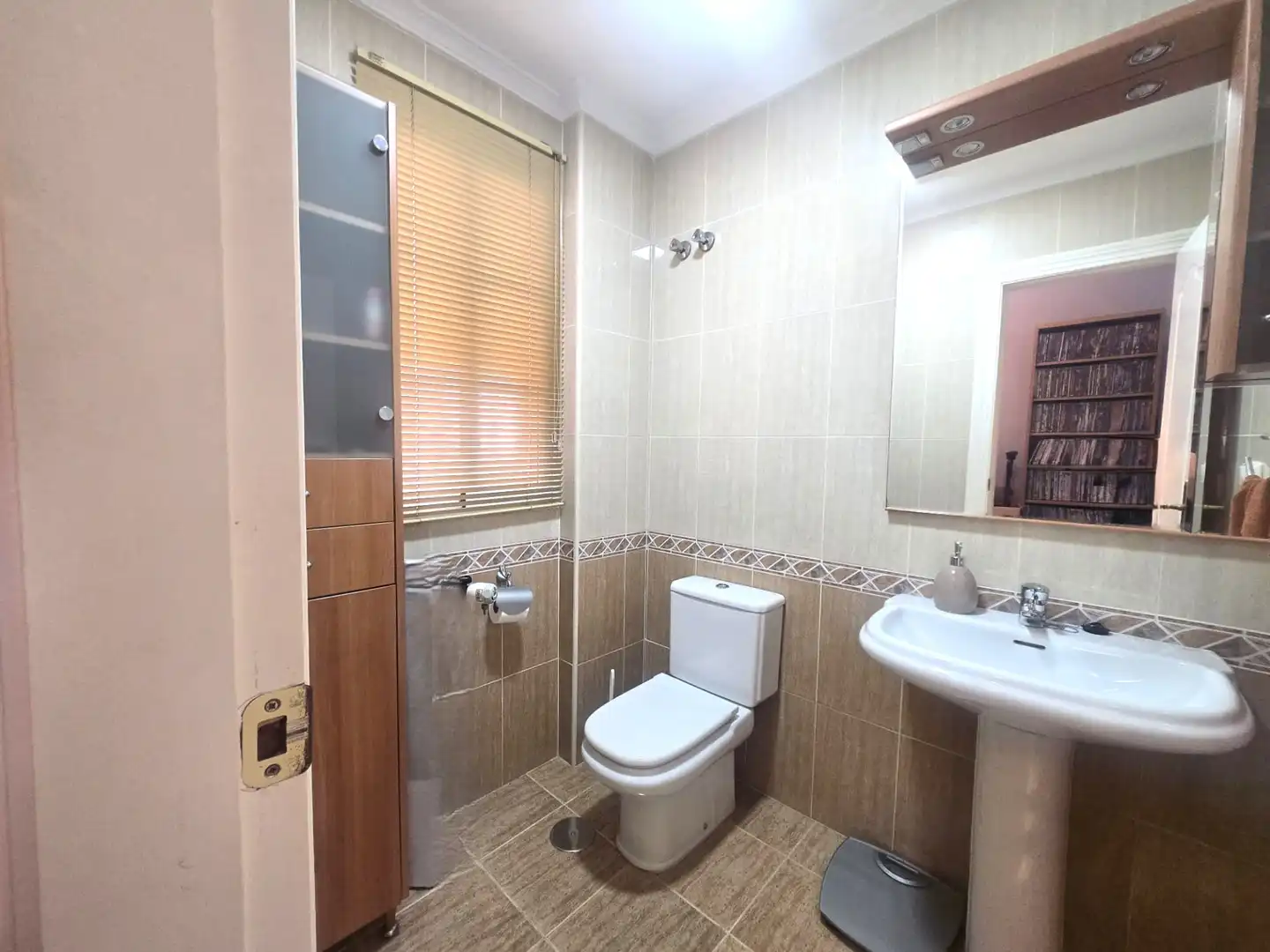 Bathroom of Flat for sale in Rincón de la Victoria  with Air Conditioner, Terrace and Storage room