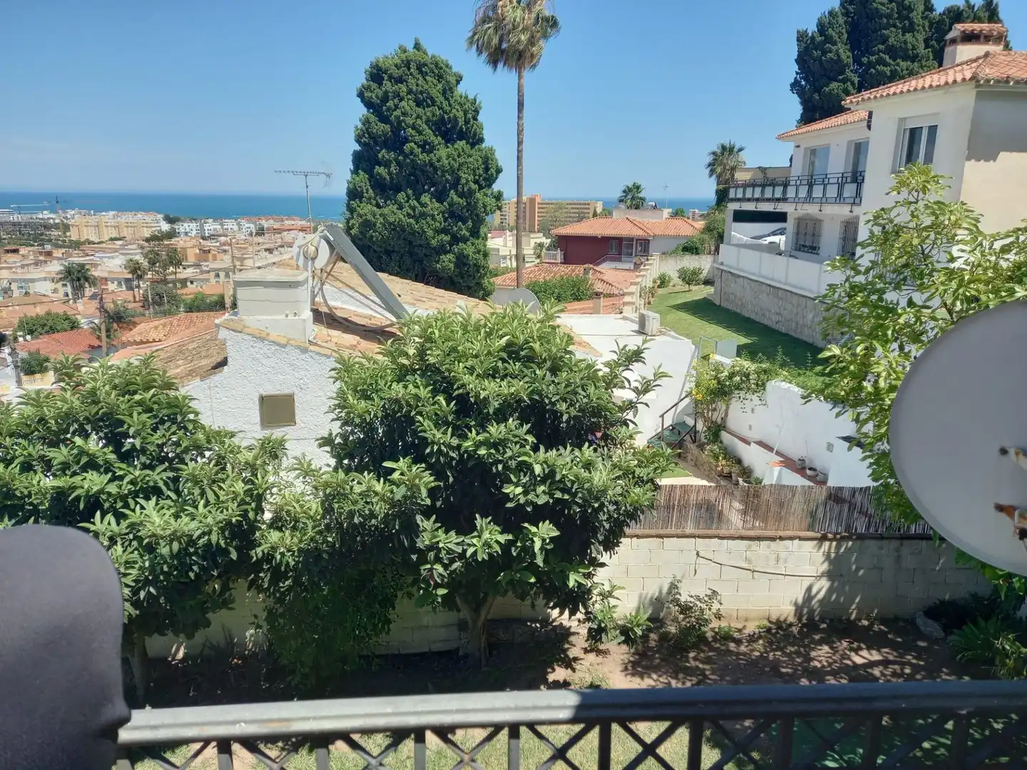 Vista exterior de Casa o chalet en venta en Torremolinos con Aire acondicionado, Calefacción y Jardín privado