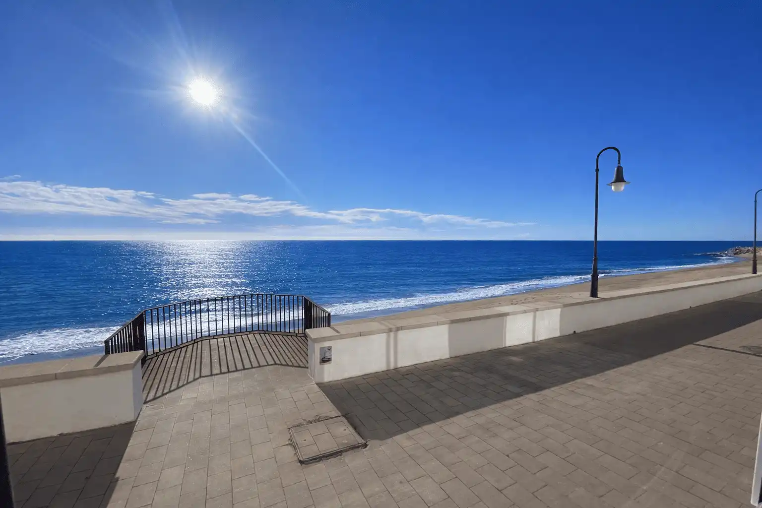 Außenansicht von Erdgeschoss zum Verkauf in Sant Pol de Mar mit Klimaanlage, Heizung und Terrasse