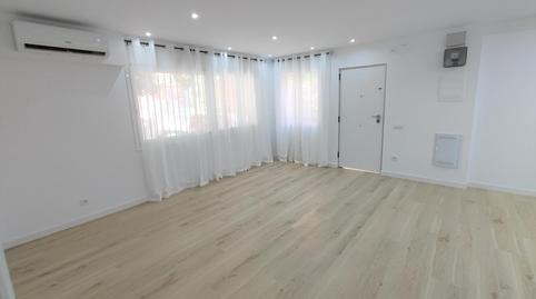 Foto 5 de Planta baixa de lloguer a Carrer D'eduard Toda, Horta, Barcelona