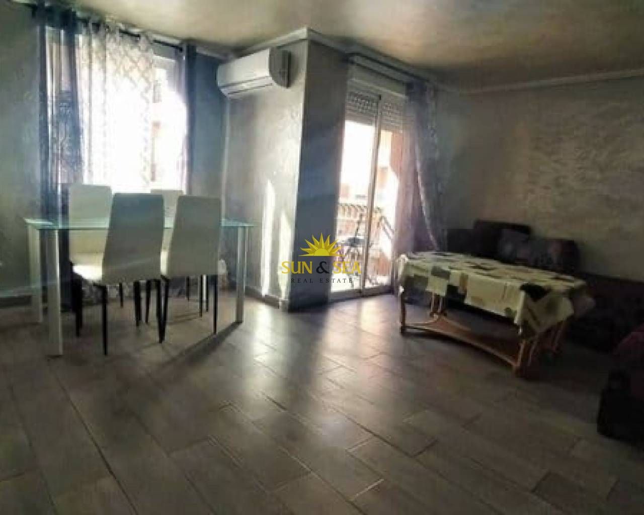 Dormitori de Apartament de lloguer en Elche / Elx amb Aire condicionat, Calefacció i Moblat