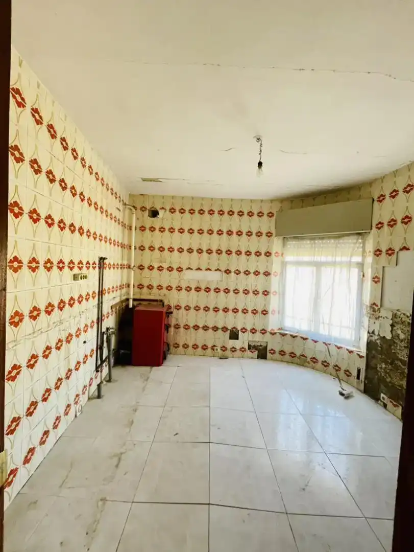 Casa adosada en venda en La Bañeza  amb Traster