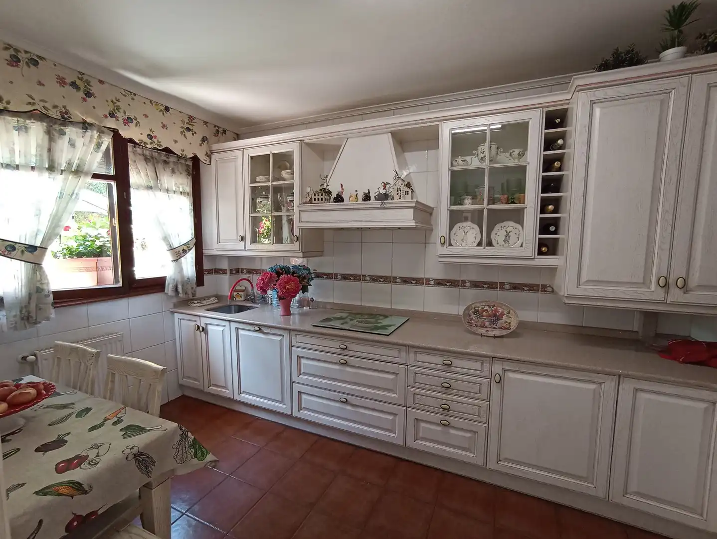 Cocina de Casa o chalet en venta en Castro-Urdiales con Calefacción, Jardín privado y Parquet