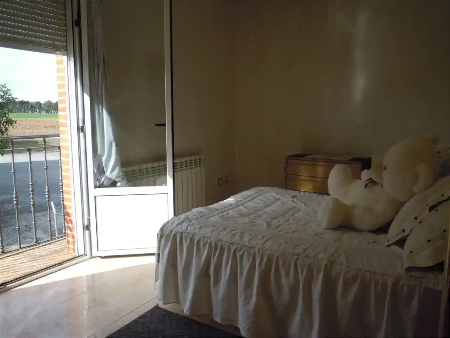 Dormitori de Casa o xalet en venda en Martín Muñoz de las Posadas