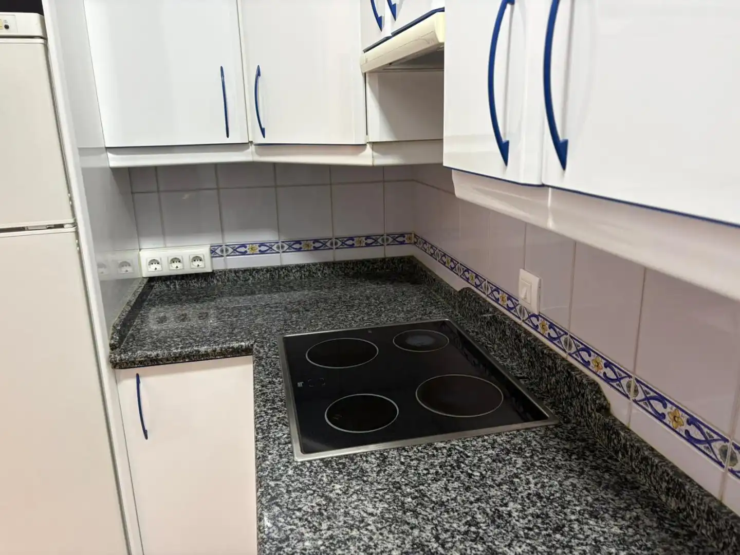 Cuina de Dúplex de lloguer en Sevilla amb Aire condicionat, Calefacció i Terrassa
