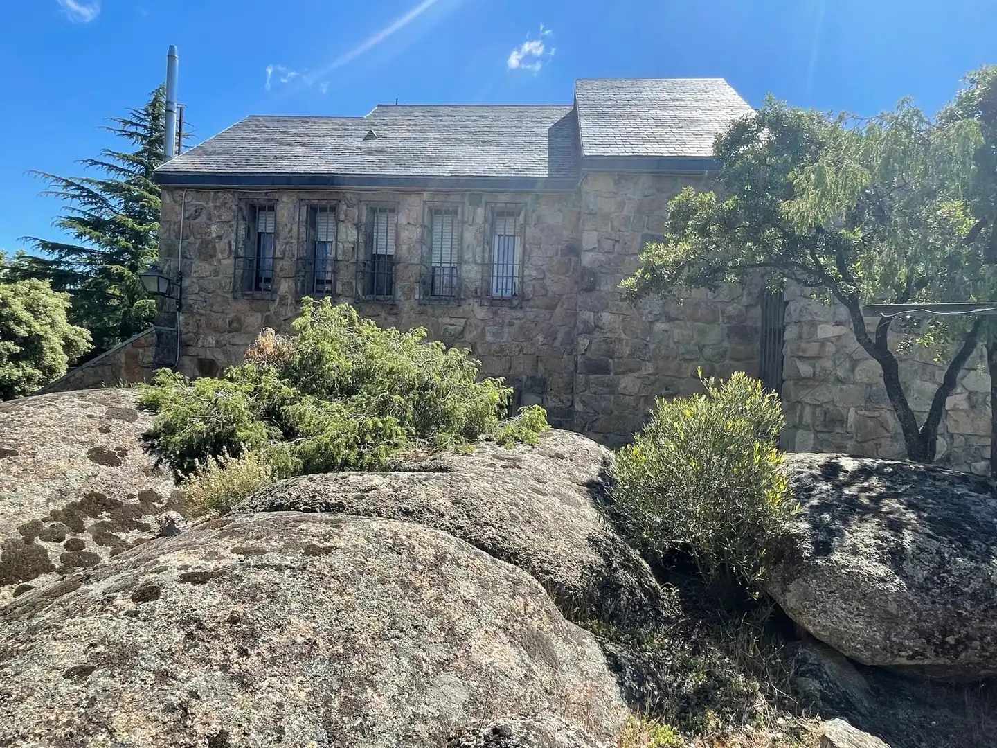 Vista exterior de Casa o chalet en venta en Torrelodones con Aire acondicionado, Calefacción y Jardín privado
