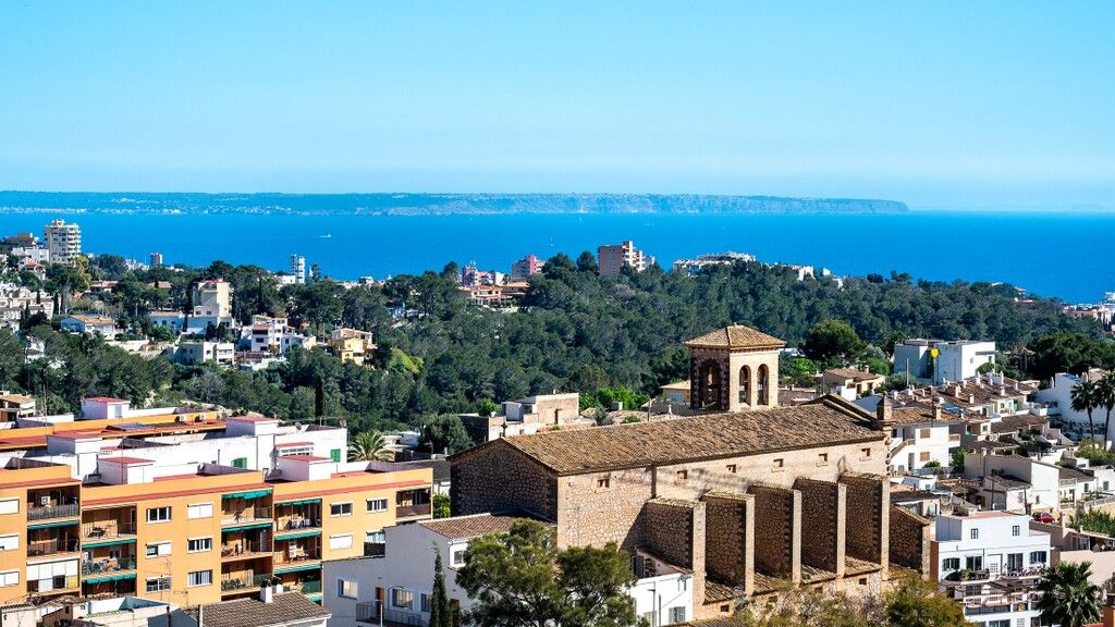 Vista exterior de Casa adosada en venda en  Palma de Mallorca amb Aire condicionat, Terrassa i Moblat