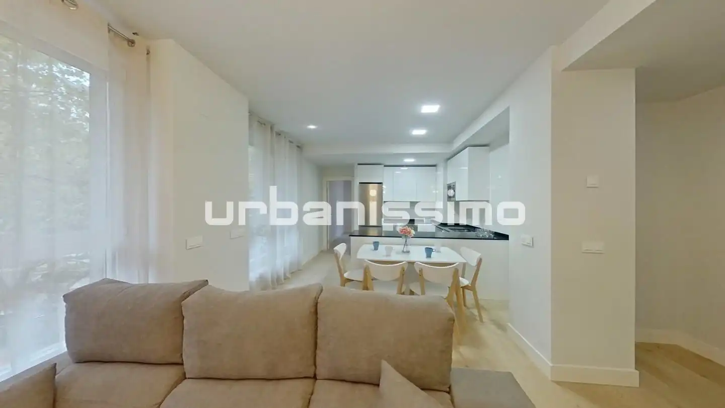 Vista exterior de Apartament de lloguer en Madrid amb Aire condicionat, Calefacció i Moblat