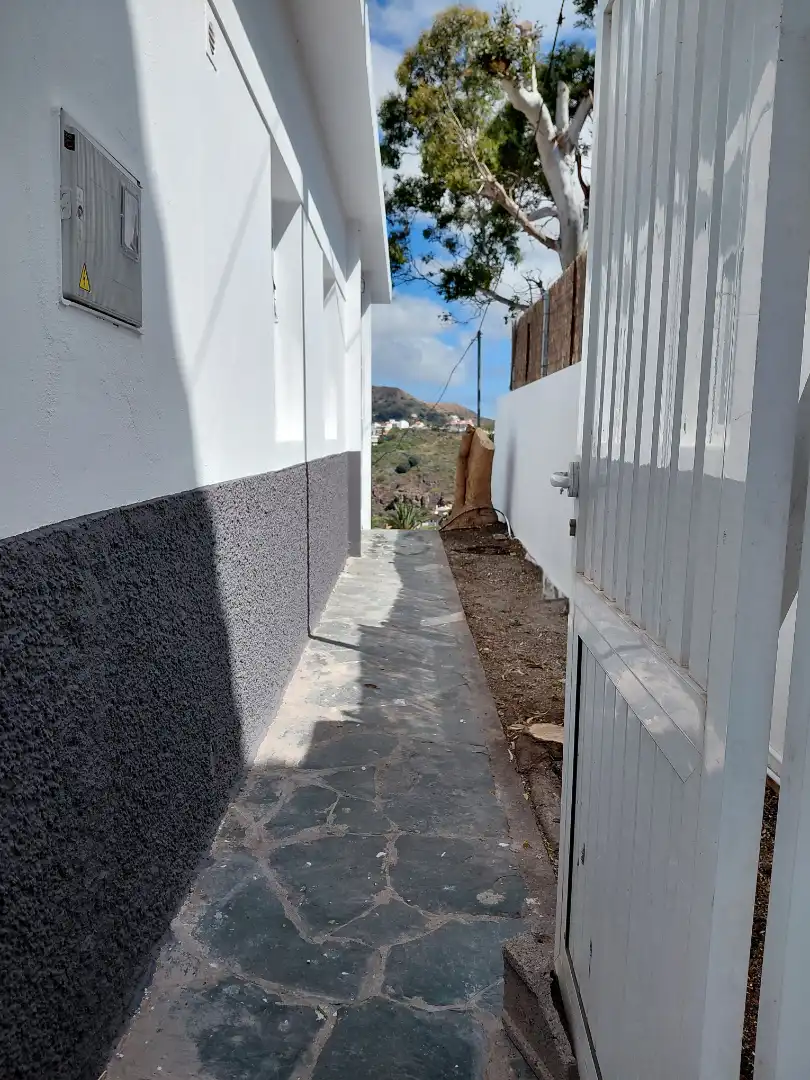 Vista exterior de Casa adosada de alquiler en Santa Brígida con Jardín privado, Amueblado y Horno