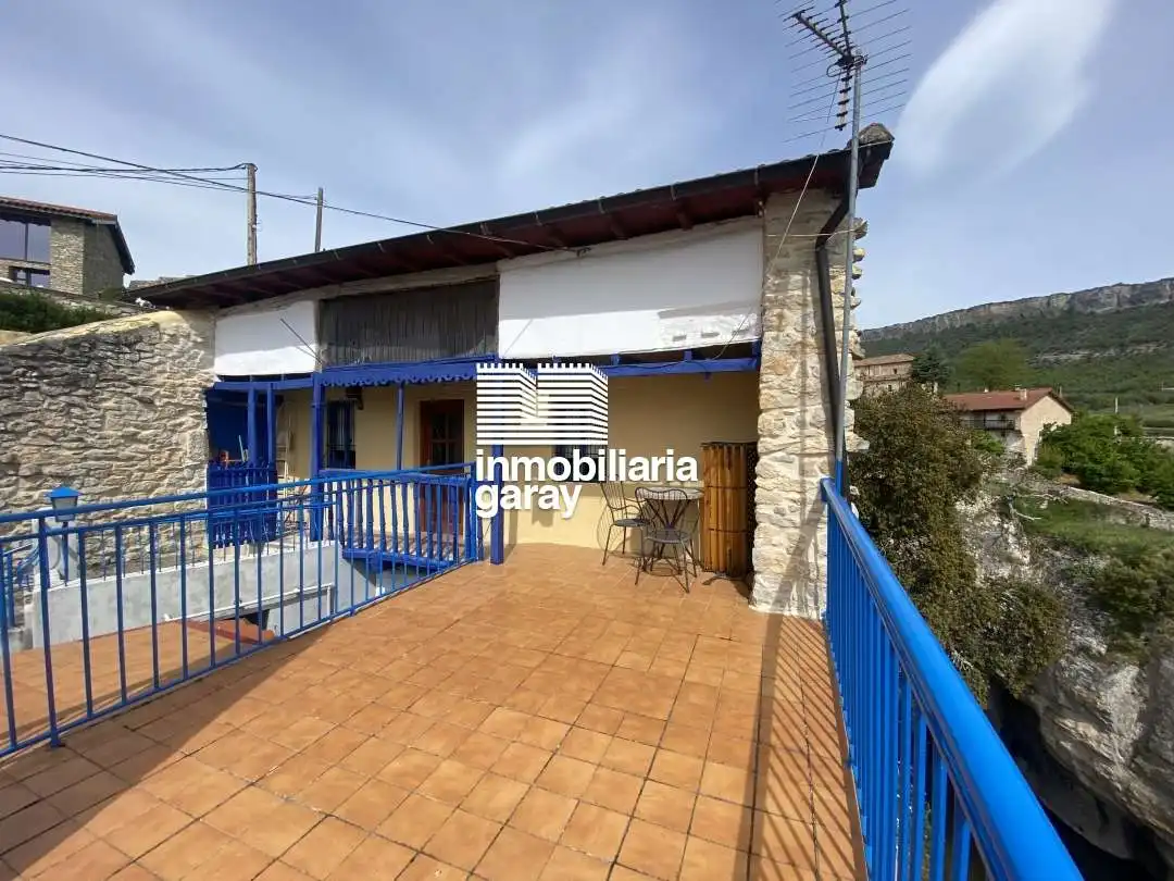 Terraza de Casa o chalet en venta en Valle de Valdebezana con Calefacción y Amueblado