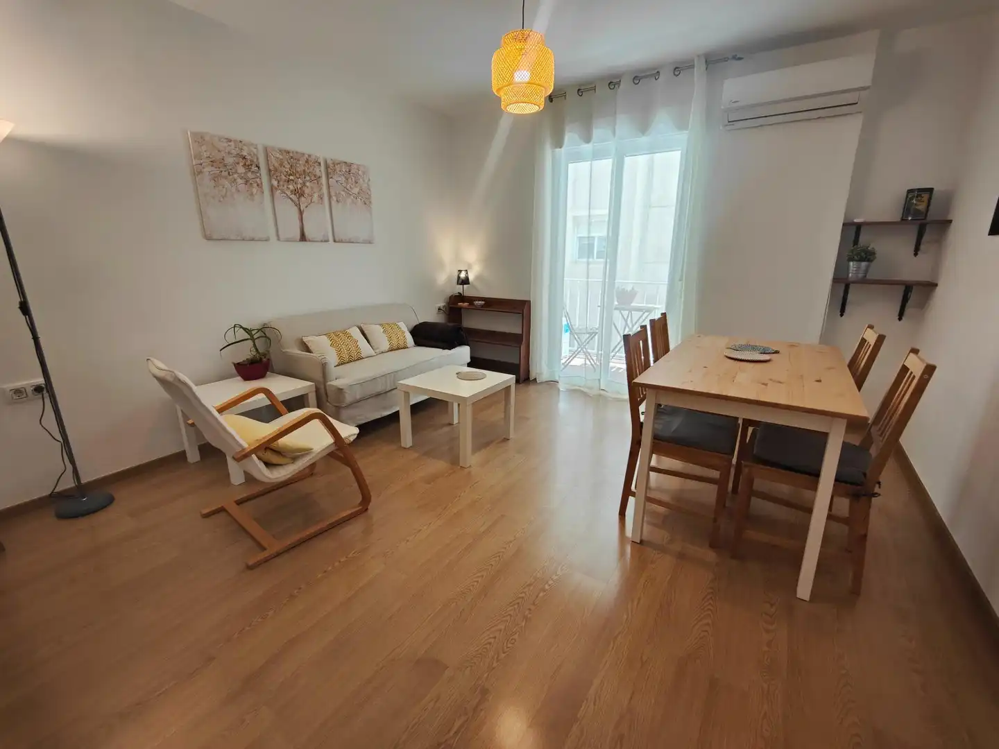 Sala de estar de Piso de alquiler en Granada con Aire acondicionado, Calefacción y Amueblado