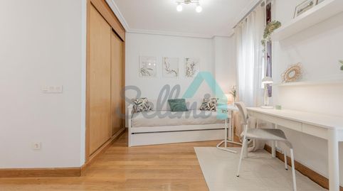 Foto 2 de Estudio de alquiler en Rosal, Parque San Francisco - Uría, Oviedo