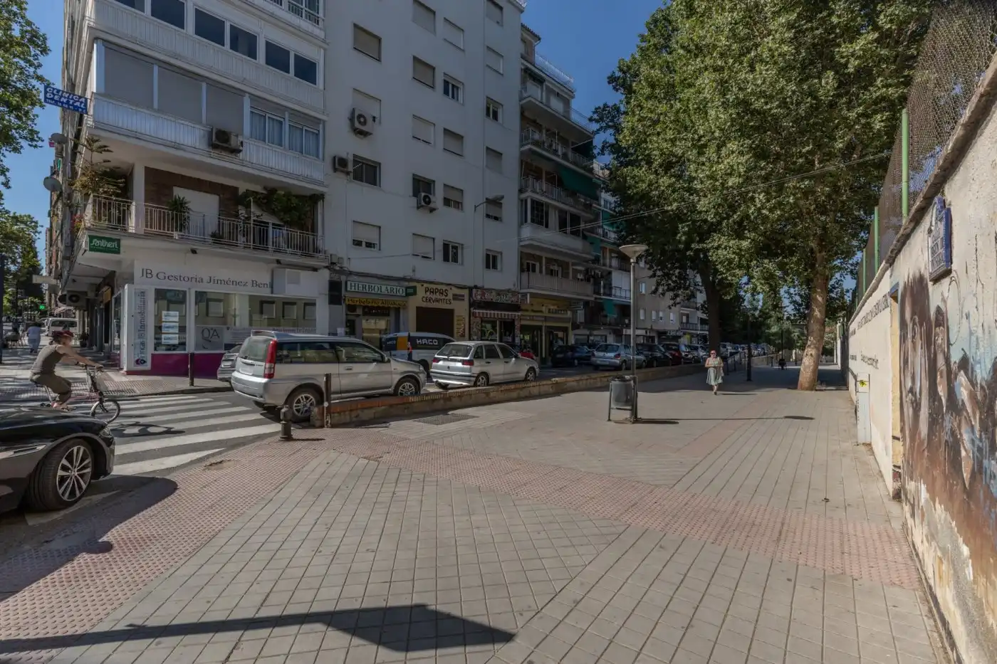 Exterior view of Commercial properties for sale in  Granada Capital
