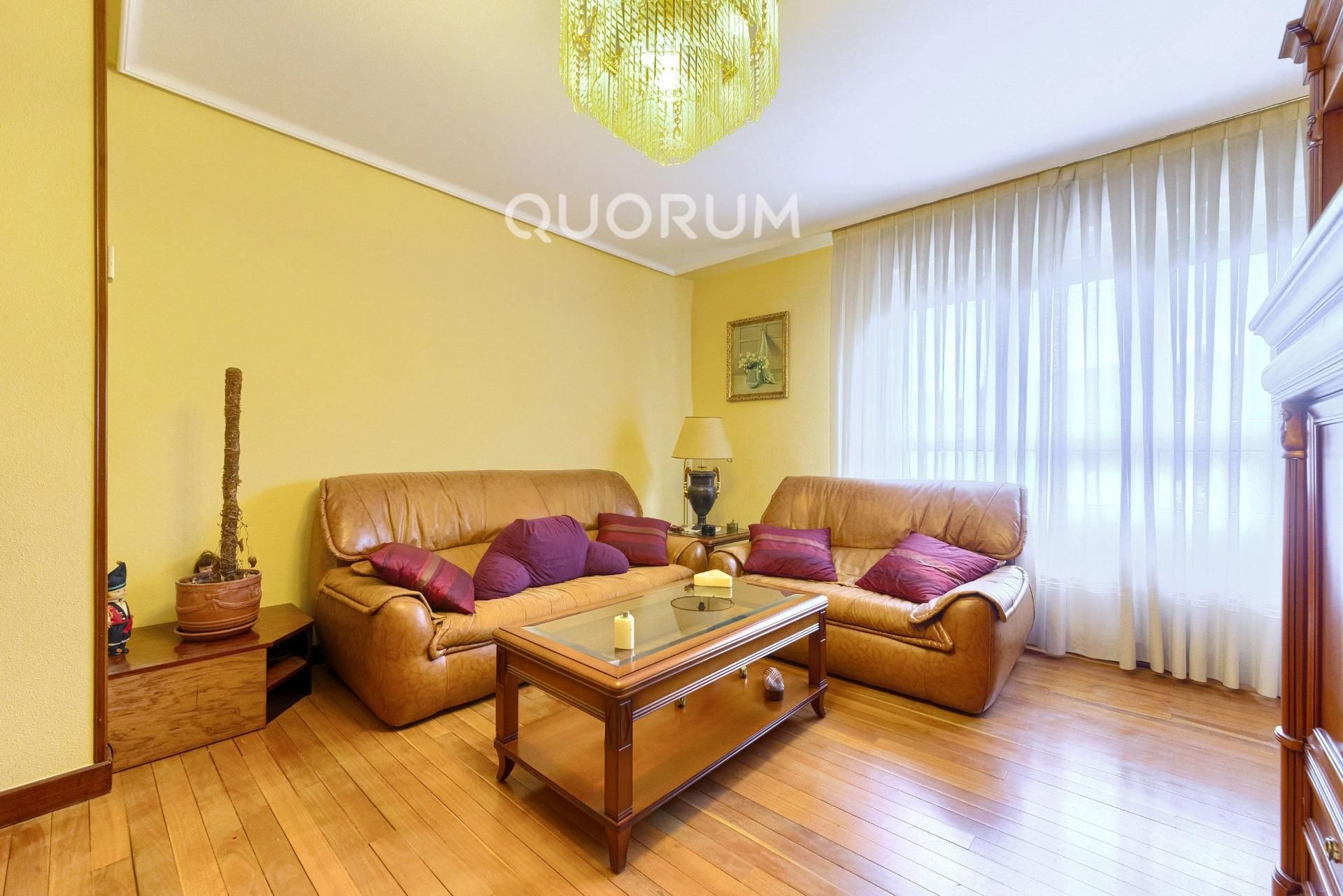 Living room of Flat for sale in Arrigorriaga  with Heating and Storage room