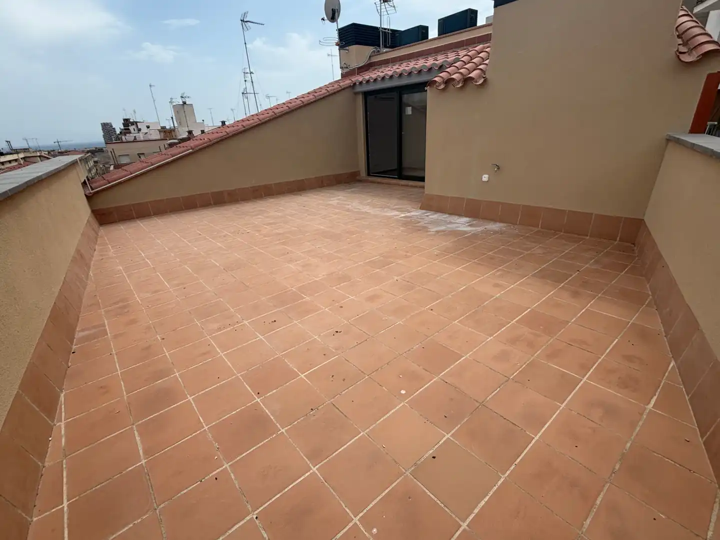 Terraza de Dúplex en venta en Mataró con Aire acondicionado, Calefacción y Parquet