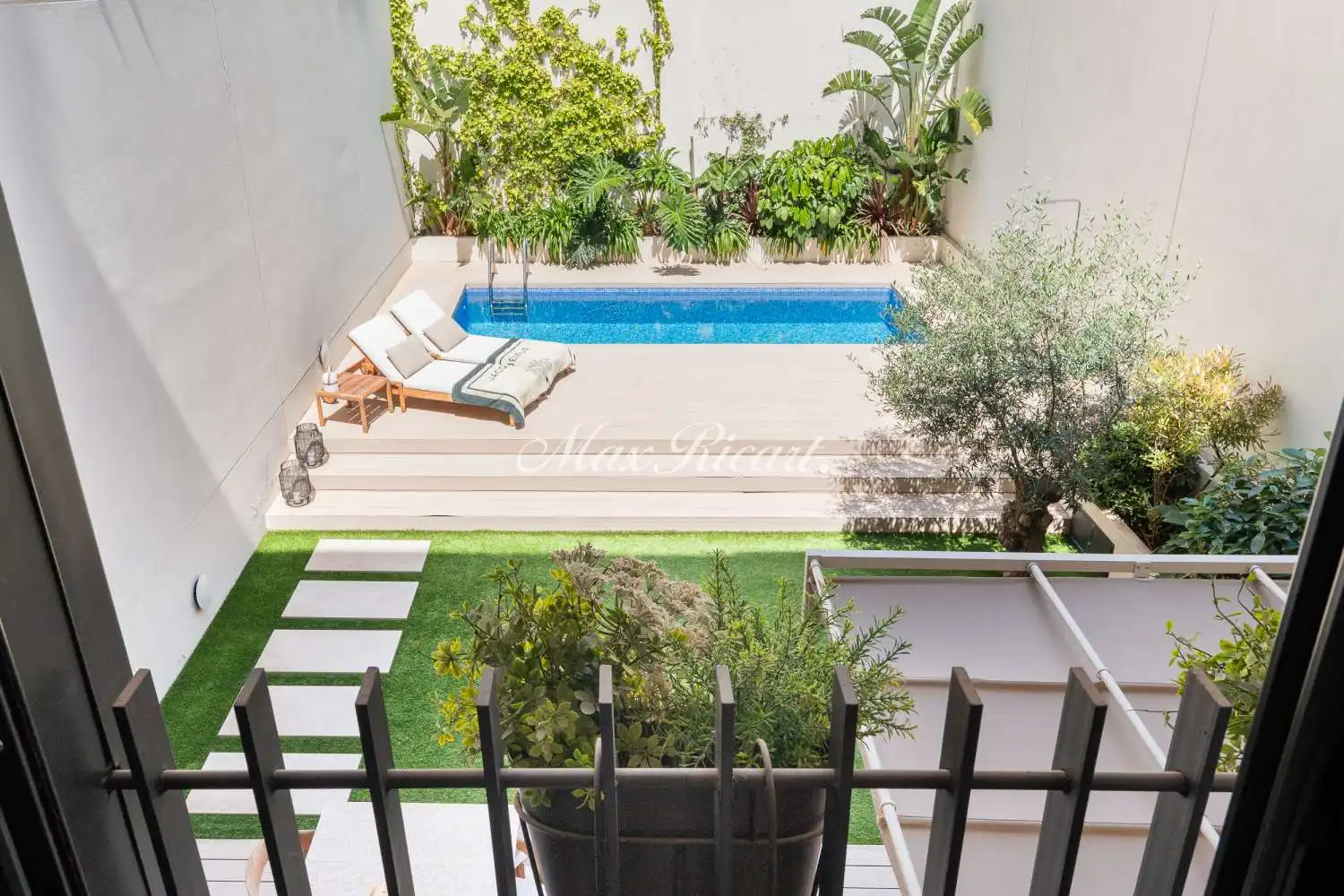 Terrace of Flat for sale in Barcelona  with Air Conditioner, Terrace and Swimming Pool
