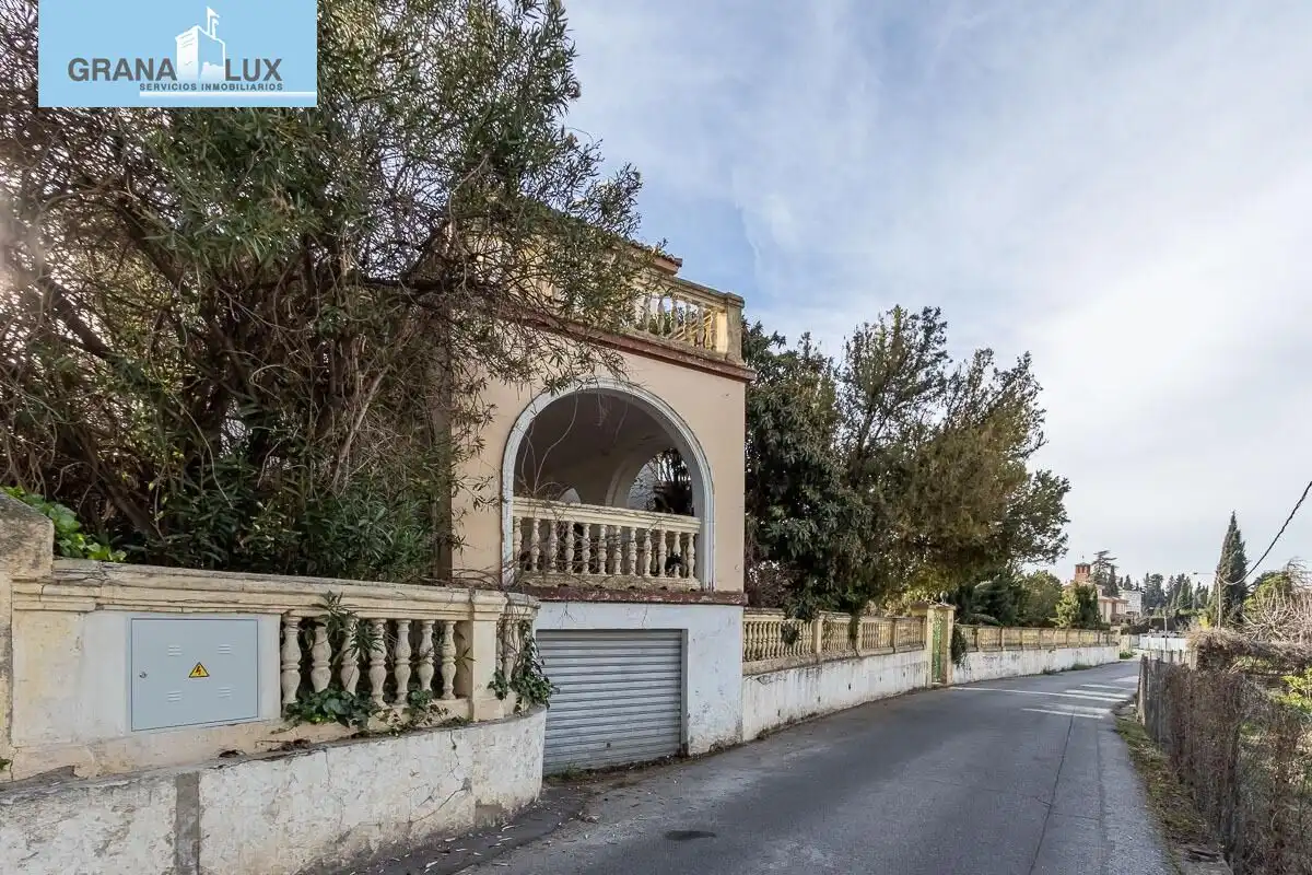 Vista exterior de Finca rústica en venda en Cájar amb Jardí privat, Terrassa i Traster