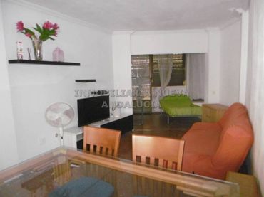 Flat with pool to rent in Retamar