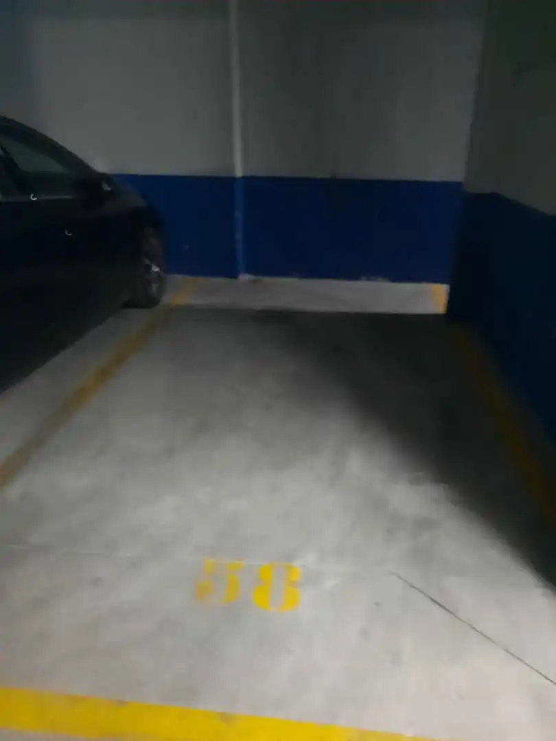 Parkplatz zum Verkauf in Calle PINTOR ROSALES 5, imagen 2