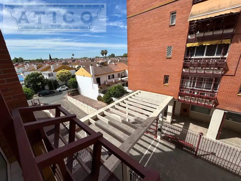 Vista exterior de Pis de lloguer en Sevilla