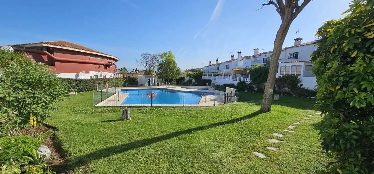 Jardí de Casa o xalet en venda en Alhaurín de la Torre amb Aire condicionat, Calefacció i Terrassa